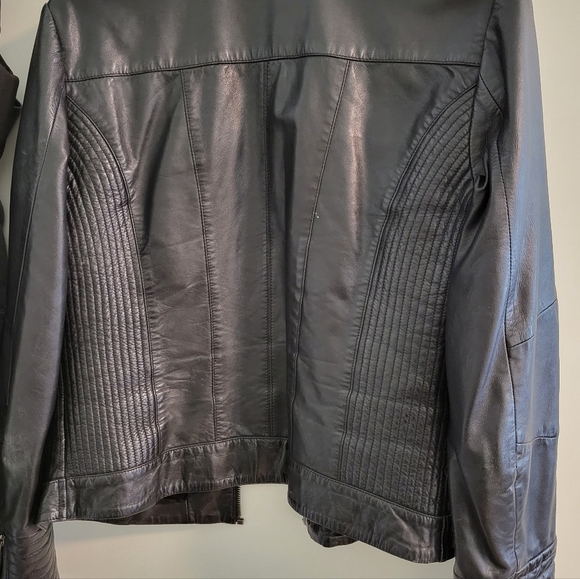 Clothes - Picture 2 of 2